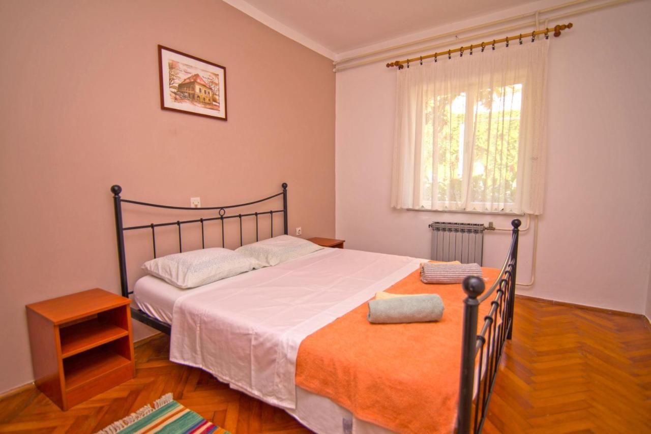 Nena Apartment Mali Losinj Exterior photo