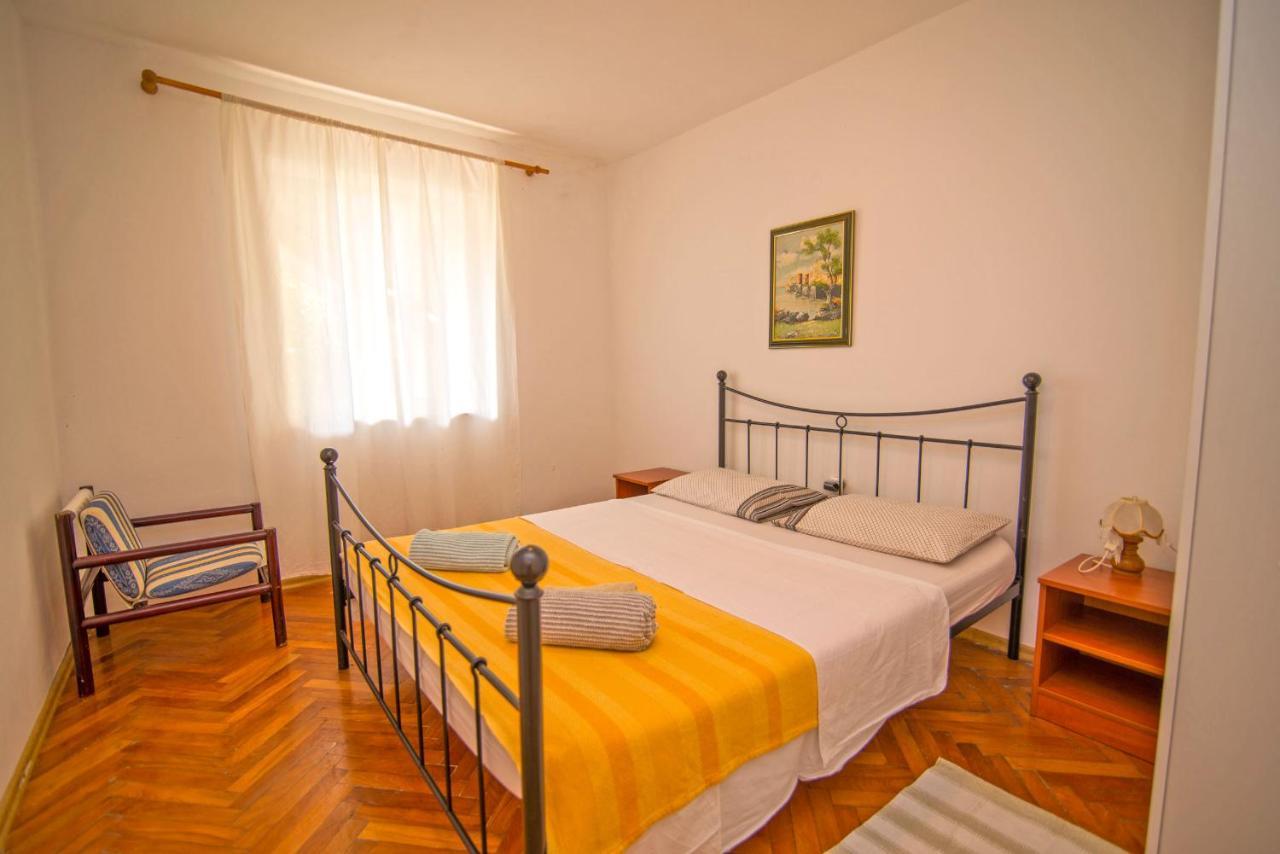 Nena Apartment Mali Losinj Exterior photo