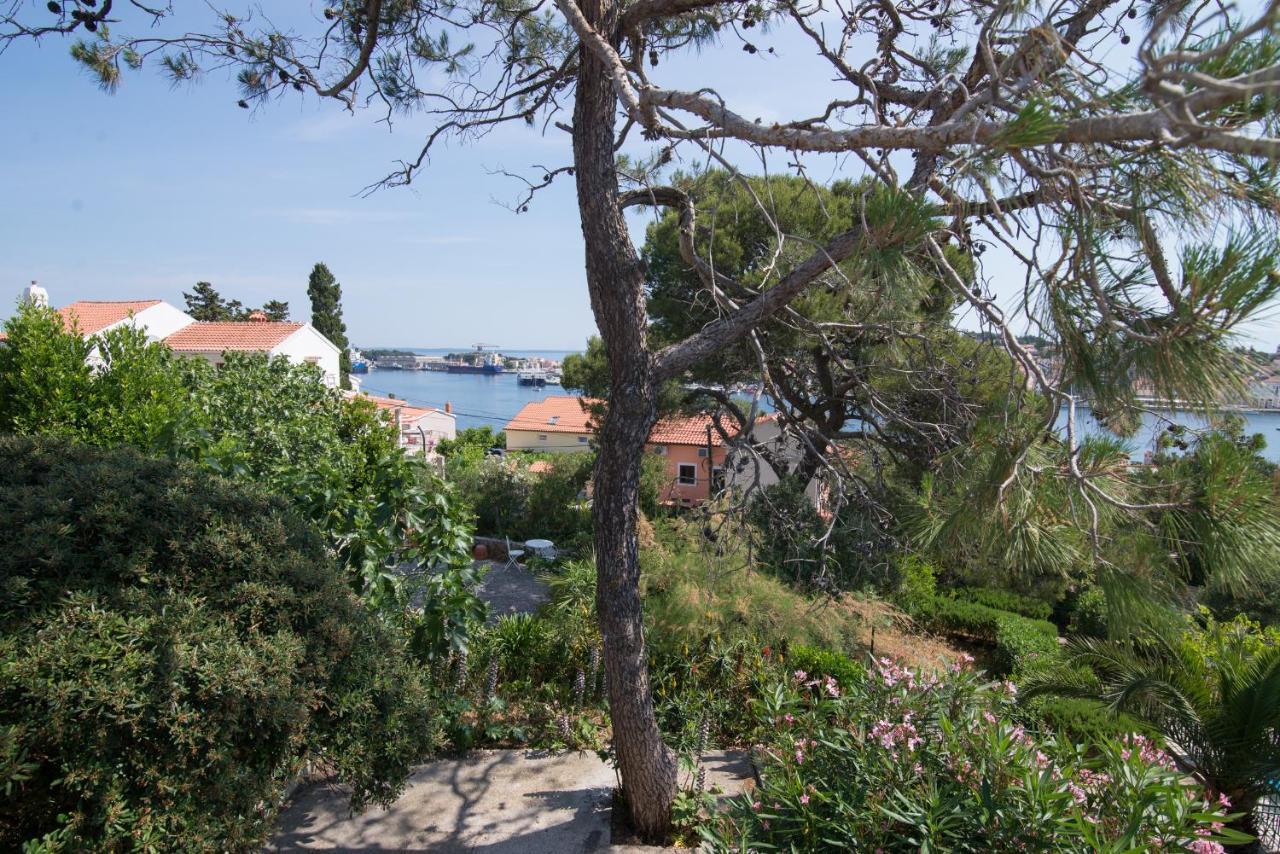 Nena Apartment Mali Losinj Exterior photo