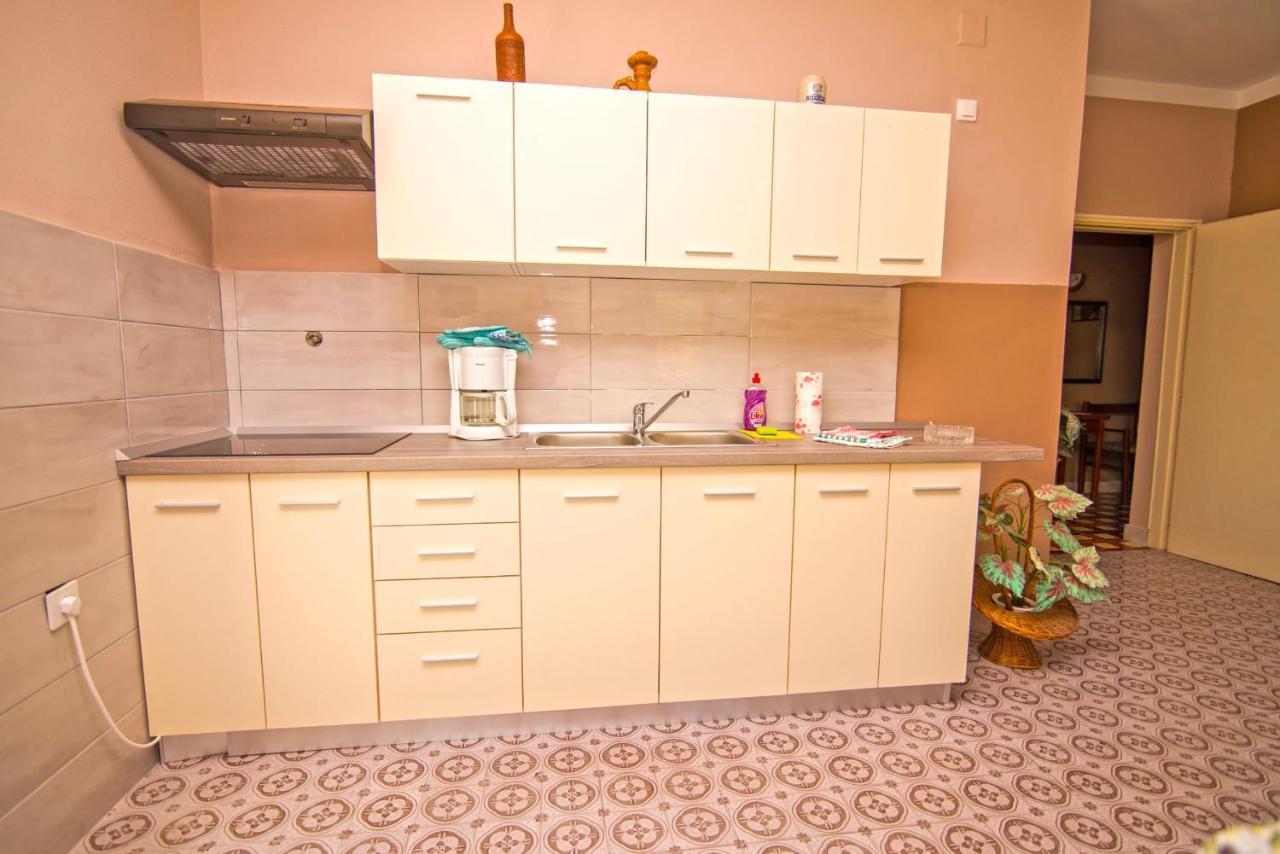 Nena Apartment Mali Losinj Exterior photo