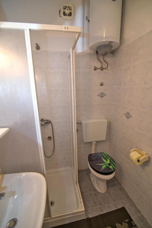 Nena Apartment Mali Losinj Exterior photo